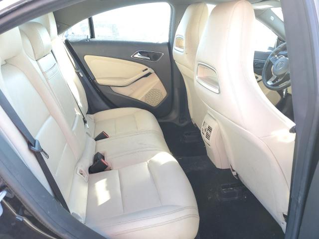 Photo 9 VIN: WDDSJ4EB9GN330388 - MERCEDES-BENZ CLA 250 