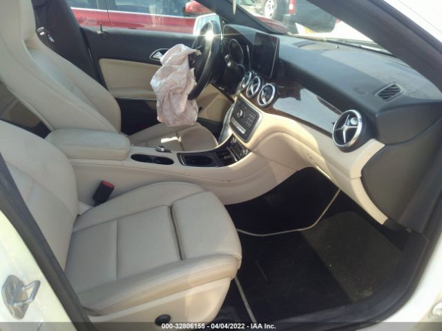 Photo 4 VIN: WDDSJ4EB9JN504516 - MERCEDES-BENZ CLA 