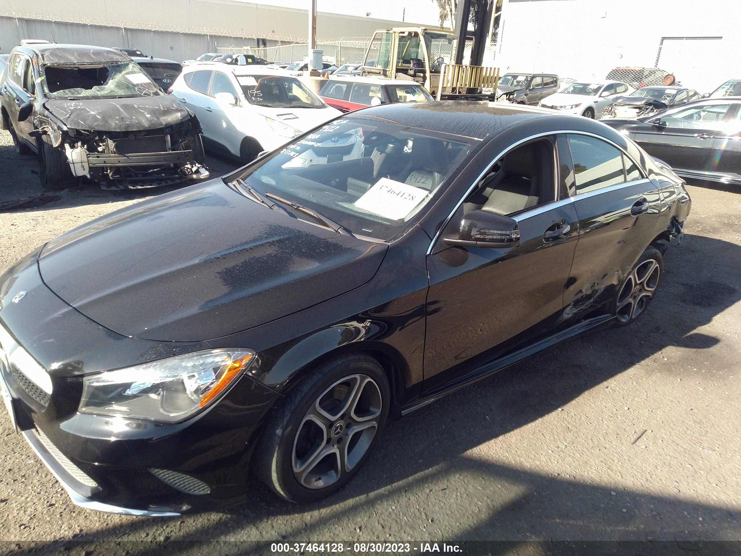 Photo 1 VIN: WDDSJ4EB9JN556938 - MERCEDES-BENZ CLA-KLASSE 