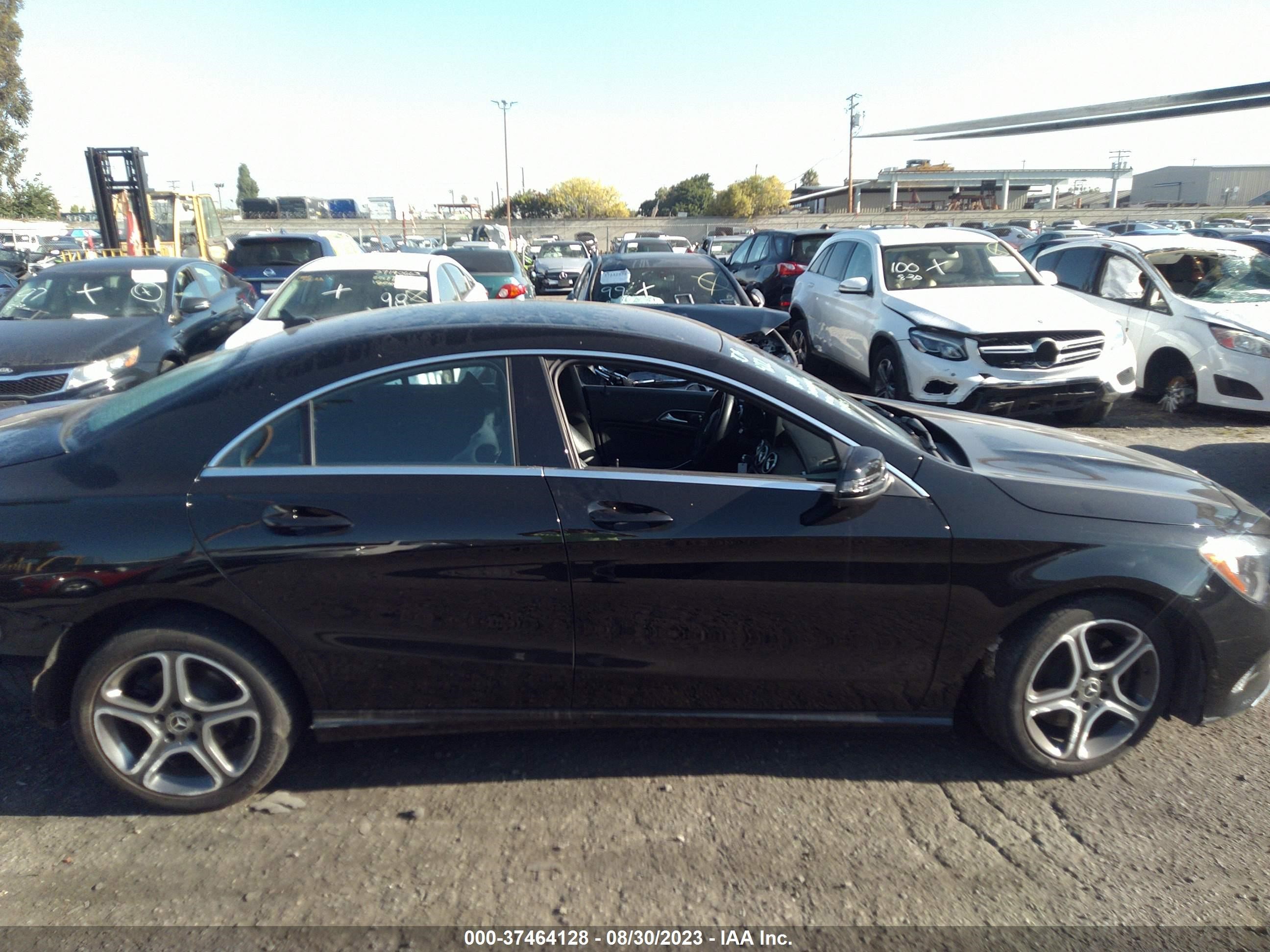 Photo 13 VIN: WDDSJ4EB9JN556938 - MERCEDES-BENZ CLA-KLASSE 