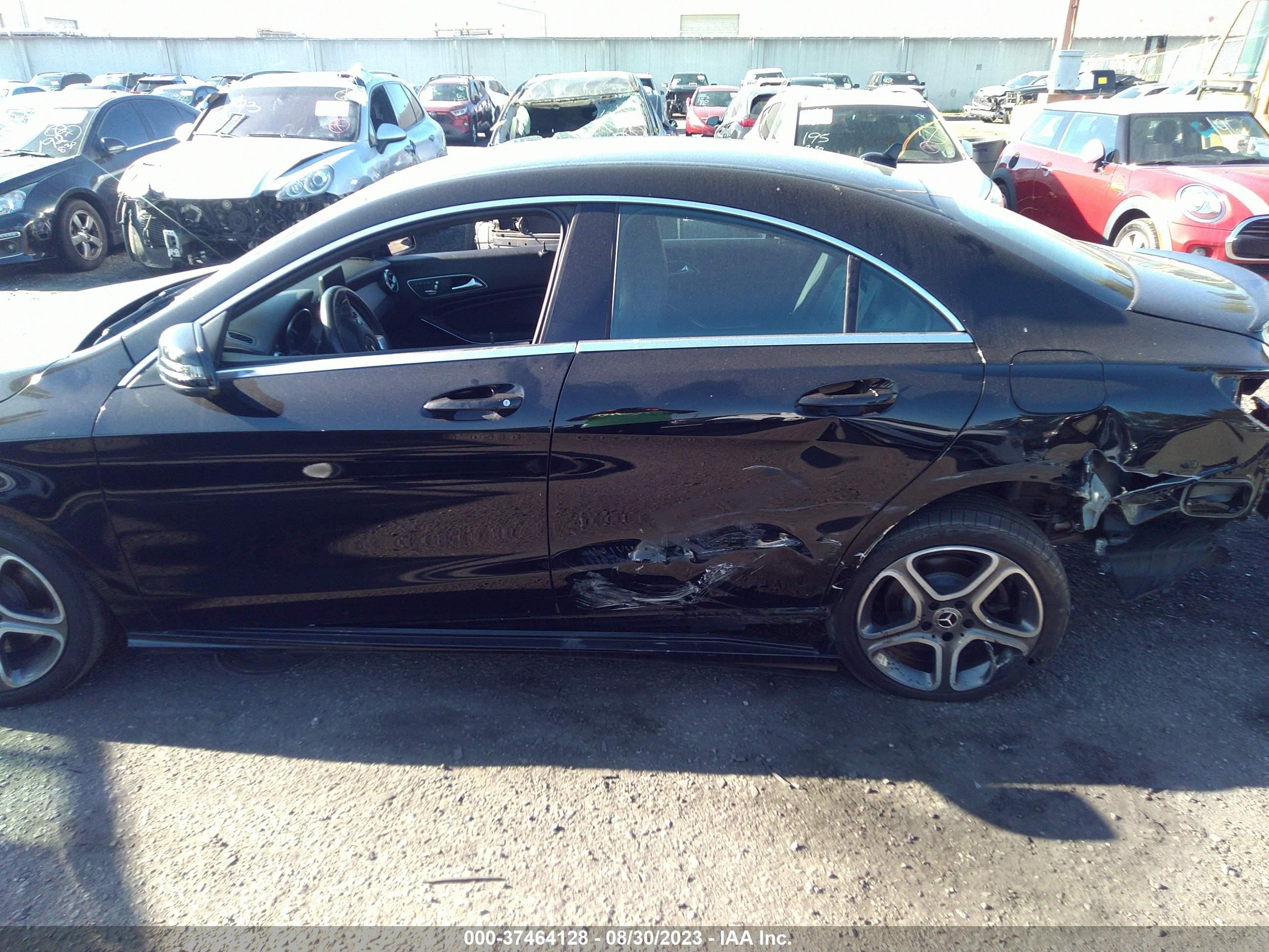 Photo 14 VIN: WDDSJ4EB9JN556938 - MERCEDES-BENZ CLA-KLASSE 