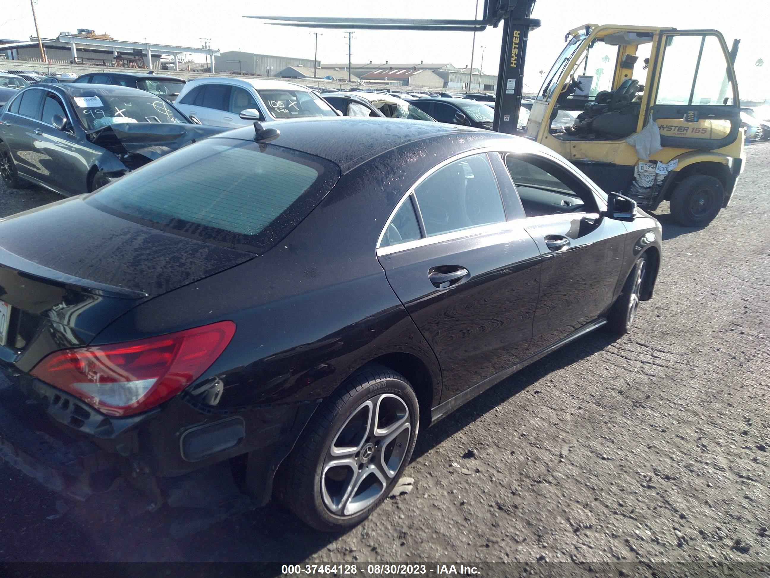 Photo 3 VIN: WDDSJ4EB9JN556938 - MERCEDES-BENZ CLA-KLASSE 