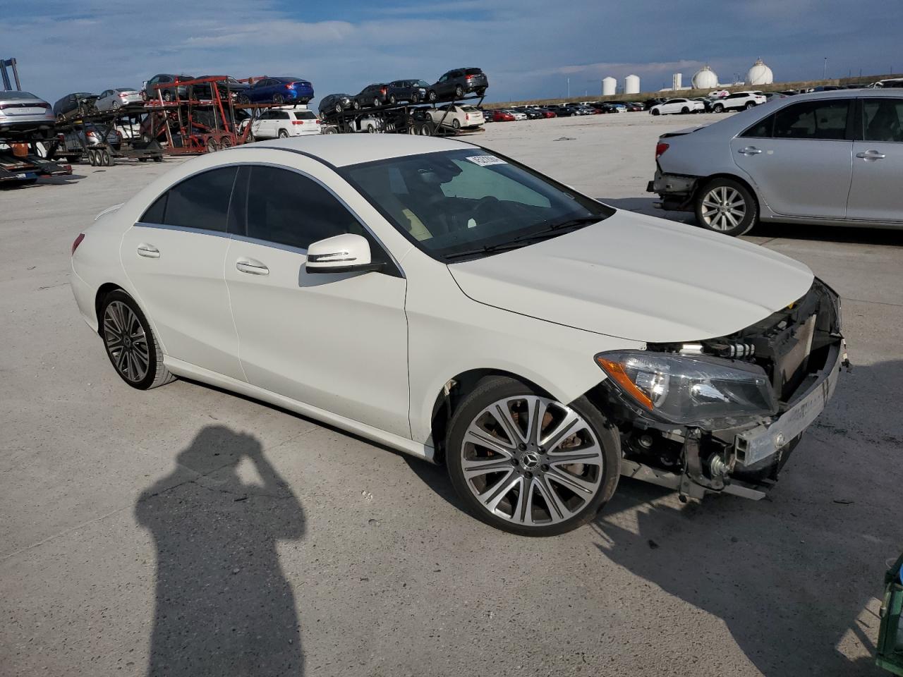 Photo 3 VIN: WDDSJ4EB9JN574811 - MERCEDES-BENZ CLA-KLASSE 