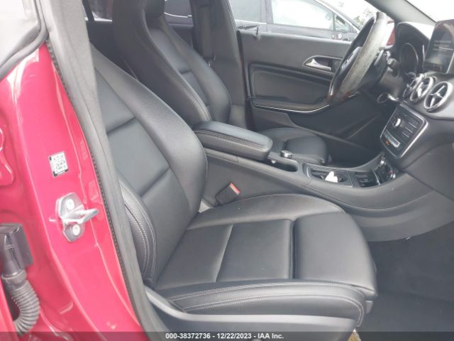 Photo 4 VIN: WDDSJ4EB9KN725132 - MERCEDES-BENZ CLA 250 