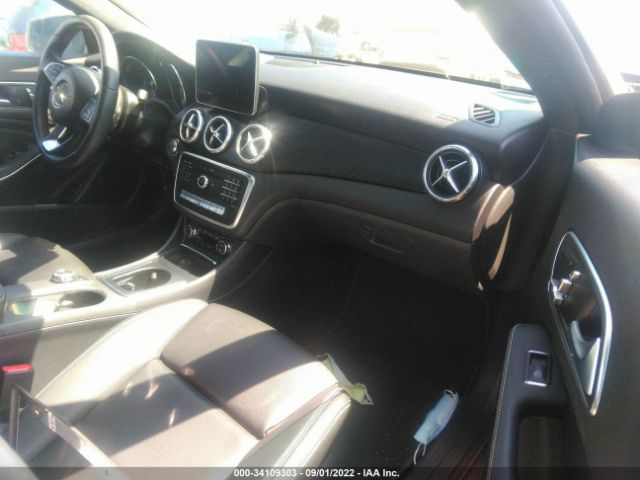 Photo 4 VIN: WDDSJ4EB9KN728306 - MERCEDES-BENZ CLA 