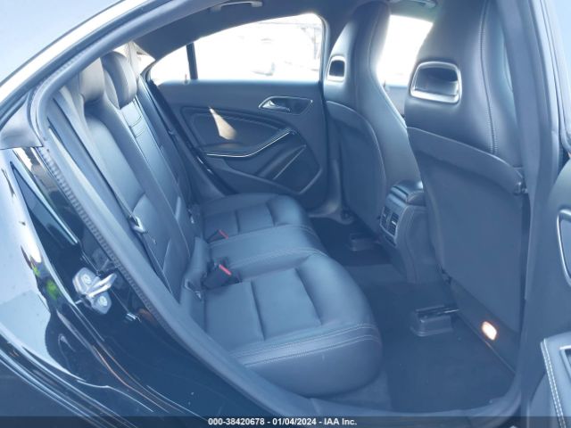 Photo 7 VIN: WDDSJ4EB9KN749365 - MERCEDES-BENZ CLA 250 