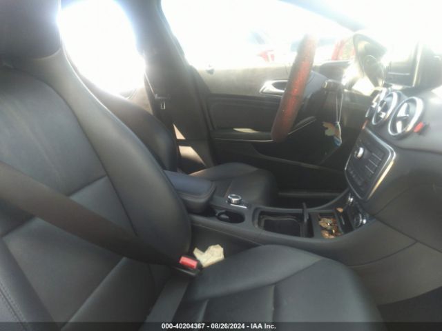 Photo 4 VIN: WDDSJ4EBXFN233229 - MERCEDES-BENZ CLA-CLASS 