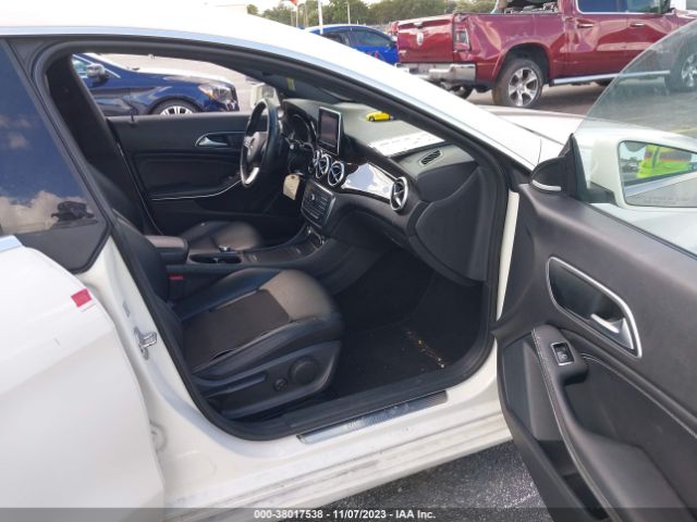 Photo 4 VIN: WDDSJ4EBXFN284522 - MERCEDES-BENZ CLA 250 