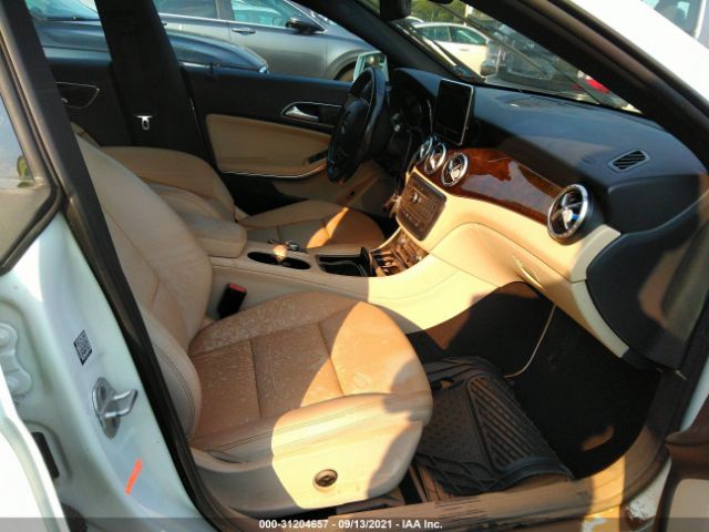 Photo 5 VIN: WDDSJ4GB0FN232314 - MERCEDES-BENZ CLA-CLASS 