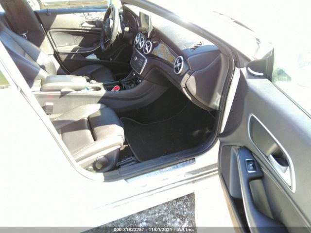 Photo 4 VIN: WDDSJ4GB0GN303061 - MERCEDES-BENZ CLA 