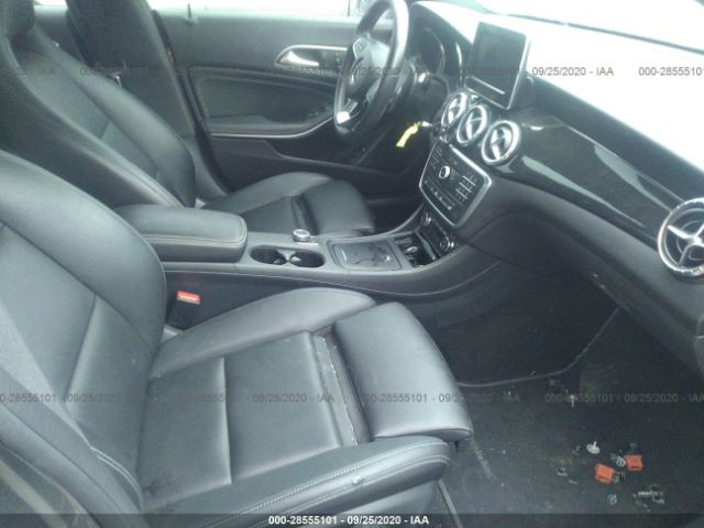 Photo 4 VIN: WDDSJ4GB0GN309636 - MERCEDES-BENZ CLA 