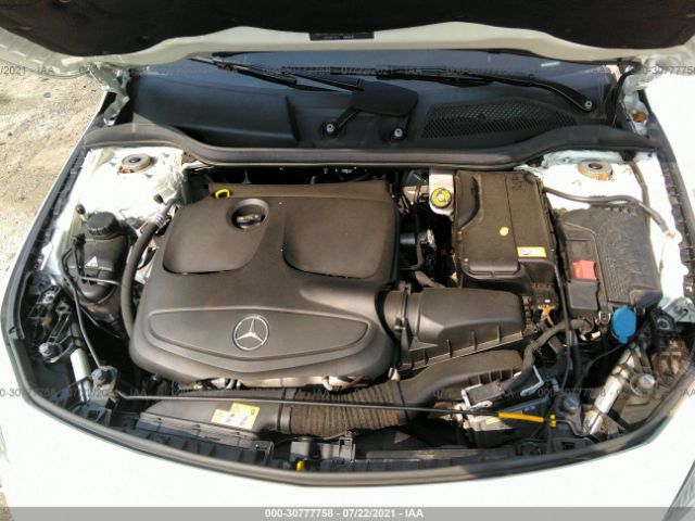 Photo 9 VIN: WDDSJ4GB0GN389424 - MERCEDES-BENZ CLA 