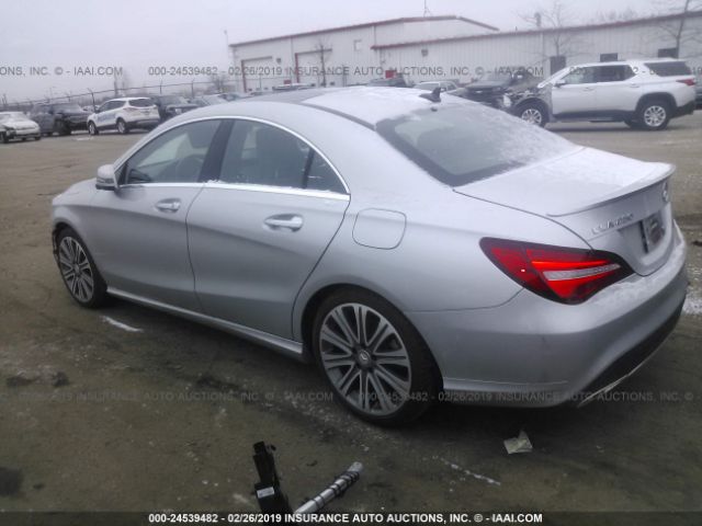 Photo 2 VIN: WDDSJ4GB0HN422097 - MERCEDES-BENZ CLA 