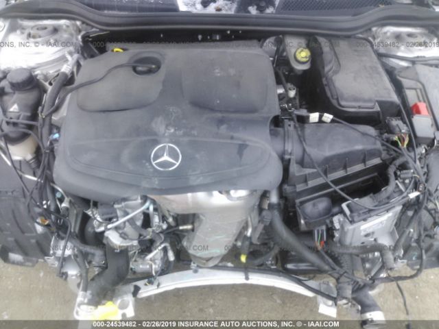 Photo 9 VIN: WDDSJ4GB0HN422097 - MERCEDES-BENZ CLA 