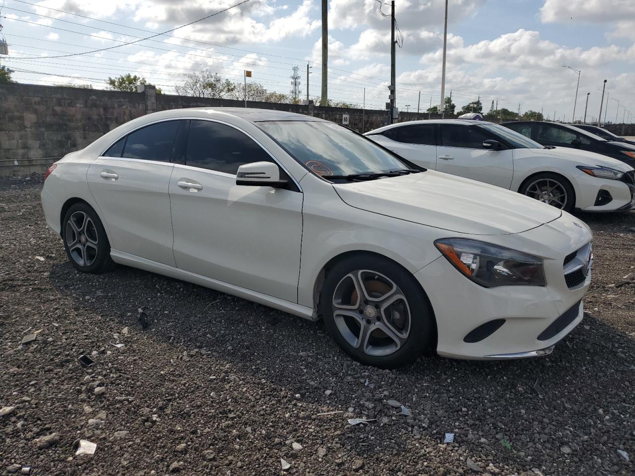 Photo 3 VIN: WDDSJ4GB0JN515126 - MERCEDES-BENZ CLA 250 4M 