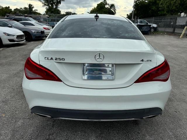 Photo 5 VIN: WDDSJ4GB0JN515126 - MERCEDES-BENZ CLA 250 4M 