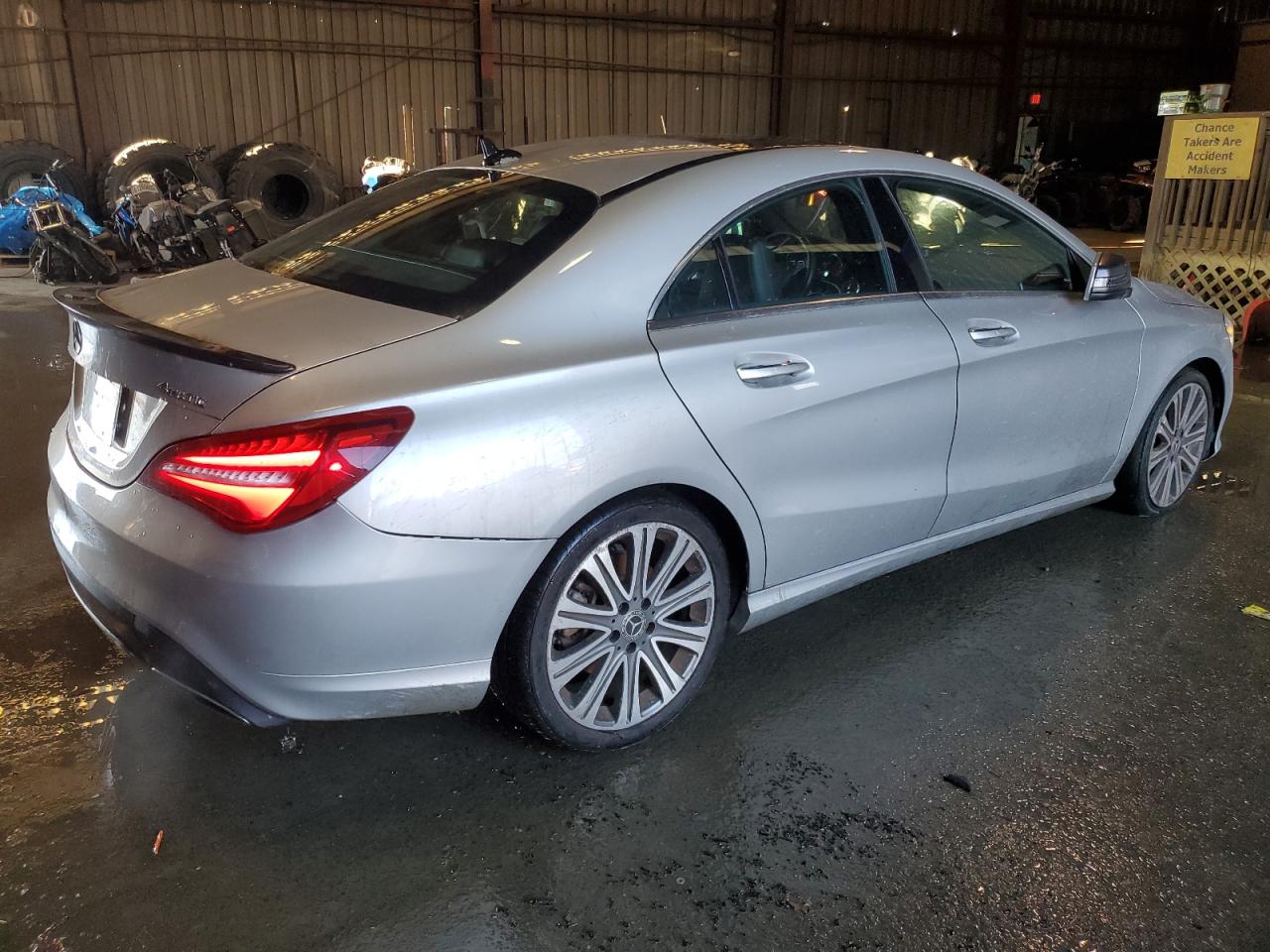 Photo 2 VIN: WDDSJ4GB0JN664605 - MERCEDES-BENZ CLA-KLASSE 