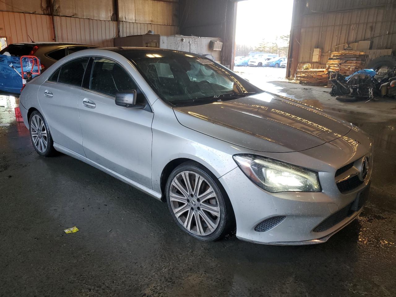 Photo 3 VIN: WDDSJ4GB0JN664605 - MERCEDES-BENZ CLA-KLASSE 