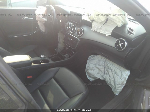 Photo 4 VIN: WDDSJ4GB1EN095785 - MERCEDES-BENZ CLA-CLASS 