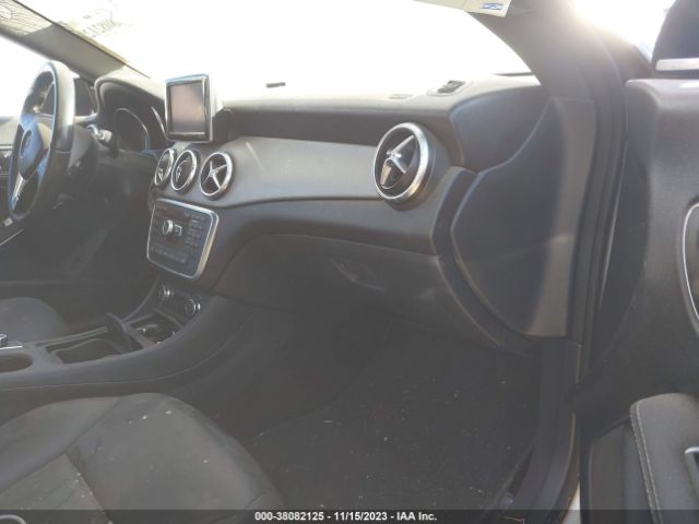 Photo 4 VIN: WDDSJ4GB1EN129269 - MERCEDES-BENZ CLA 250 