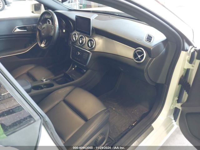 Photo 4 VIN: WDDSJ4GB1GN295763 - MERCEDES-BENZ CLA-CLASS 