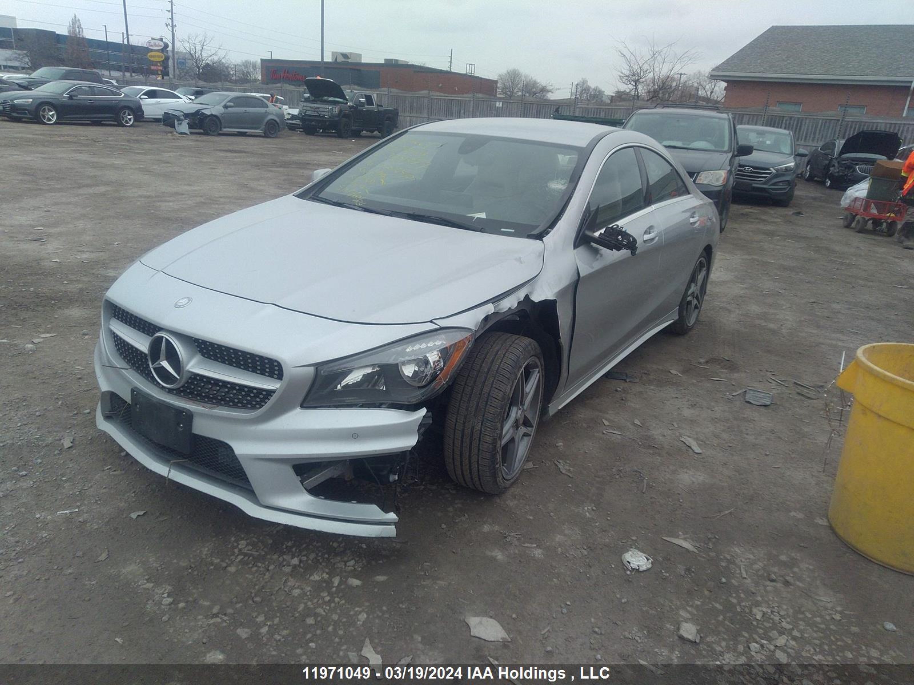 Photo 1 VIN: WDDSJ4GB1GN335517 - MERCEDES-BENZ CLA-KLASSE 