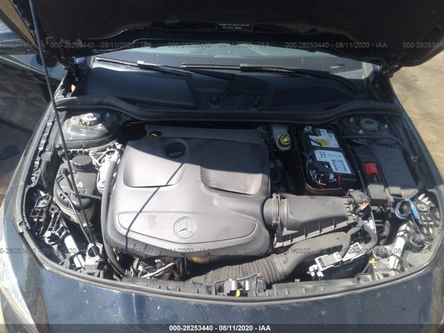 Photo 9 VIN: WDDSJ4GB2JN659373 - MERCEDES-BENZ CLA 