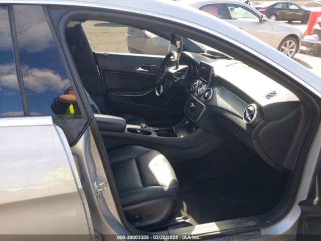 Photo 4 VIN: WDDSJ4GB3EN131492 - MERCEDES-BENZ CLA 250 