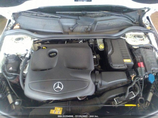 Photo 9 VIN: WDDSJ4GB3GN373833 - MERCEDES-BENZ CLA 