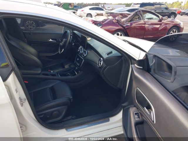 Photo 4 VIN: WDDSJ4GB3HN402085 - MERCEDES-BENZ CLA-CLASS 