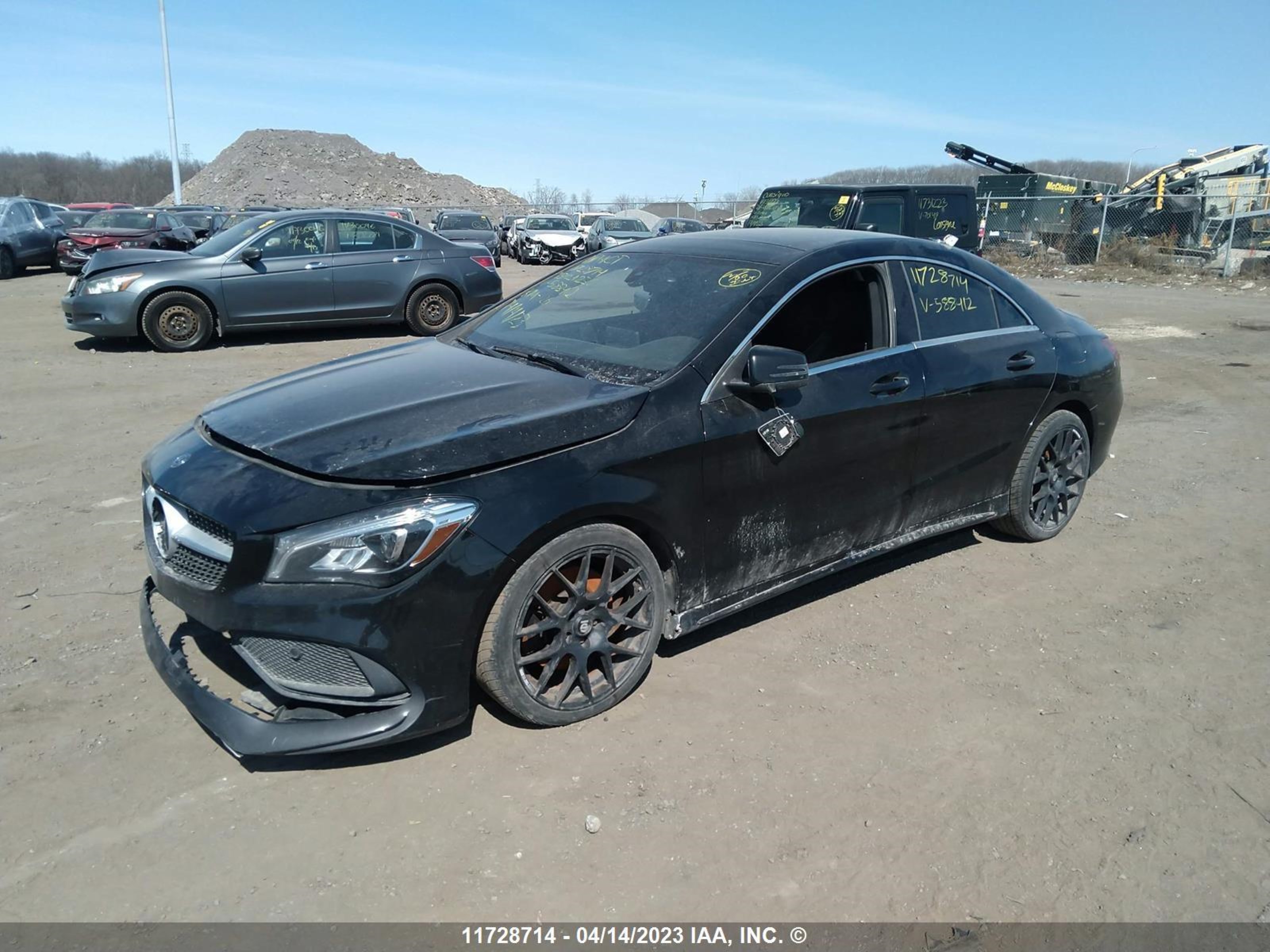 Photo 1 VIN: WDDSJ4GB3JN588412 - MERCEDES-BENZ CLA-KLASSE 