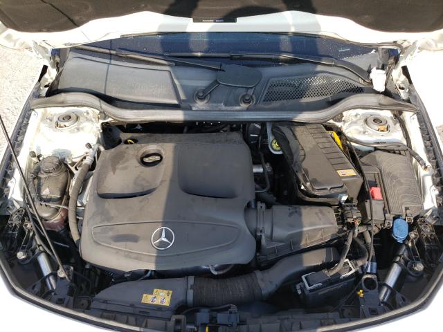 Photo 6 VIN: WDDSJ4GB4GN395565 - MERCEDES-BENZ 180 