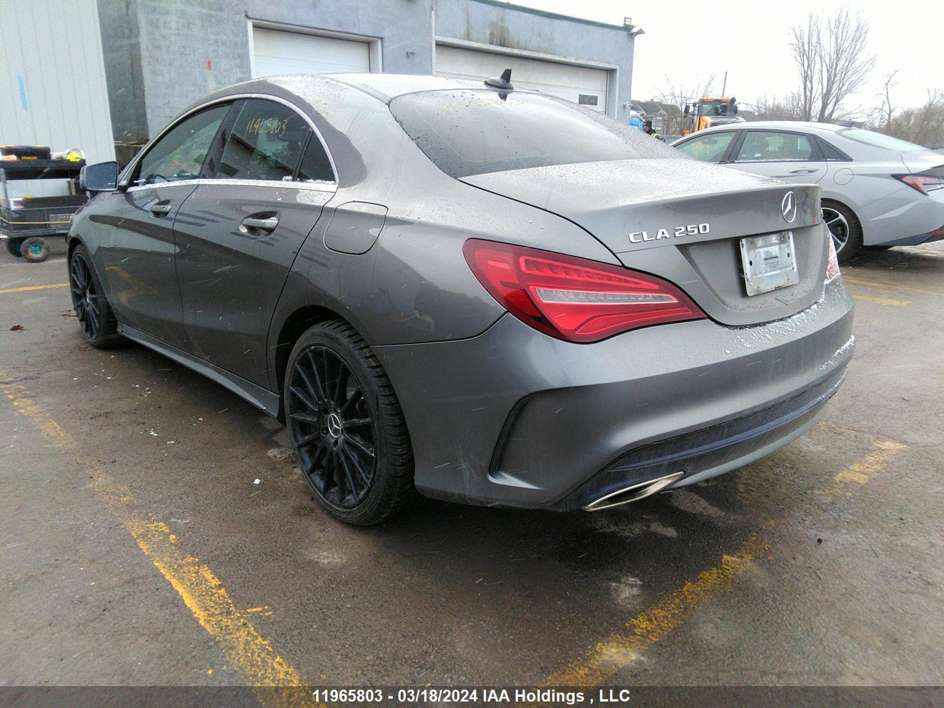 Photo 2 VIN: WDDSJ4GB4JN667507 - MERCEDES-BENZ CLA-KLASSE 