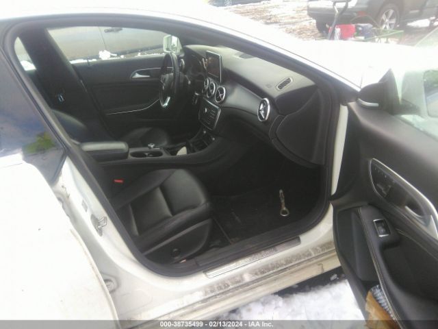 Photo 4 VIN: WDDSJ4GB5FN174149 - MERCEDES-BENZ CLA 250 