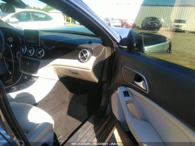 Photo 4 VIN: WDDSJ4GB5GN351560 - MERCEDES-BENZ GLA 250 