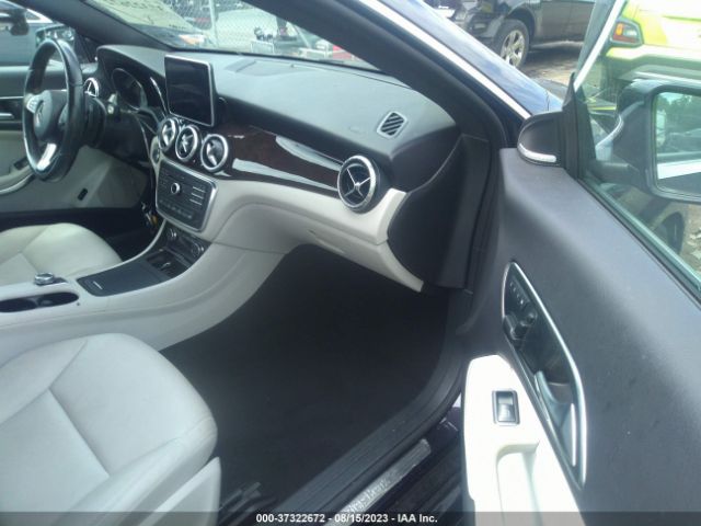 Photo 4 VIN: WDDSJ4GB6FN236352 - MERCEDES-BENZ CLA-CLASS 