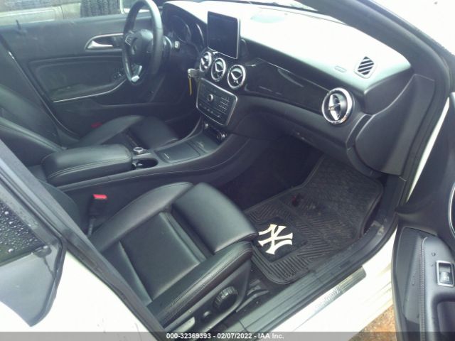 Photo 4 VIN: WDDSJ4GB6GN301086 - MERCEDES-BENZ CLA 