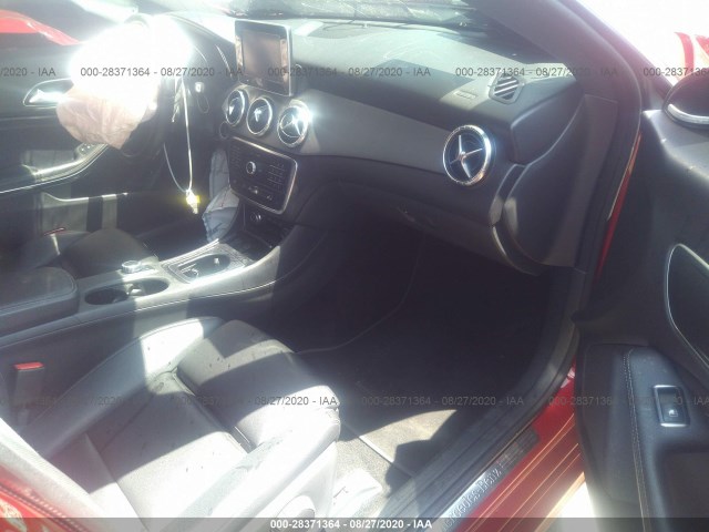 Photo 4 VIN: WDDSJ4GB6GN349297 - MERCEDES-BENZ CLA 