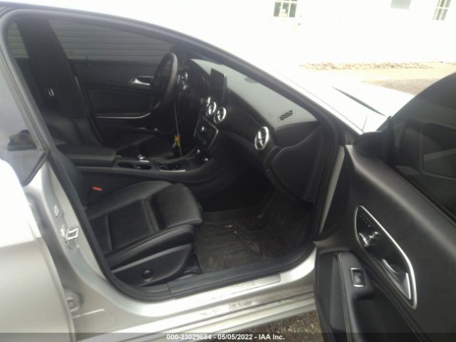 Photo 4 VIN: WDDSJ4GB6JN558059 - MERCEDES-BENZ CLA 