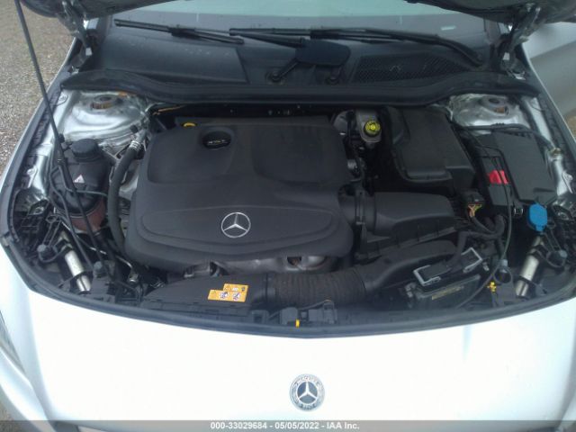 Photo 9 VIN: WDDSJ4GB6JN558059 - MERCEDES-BENZ CLA 