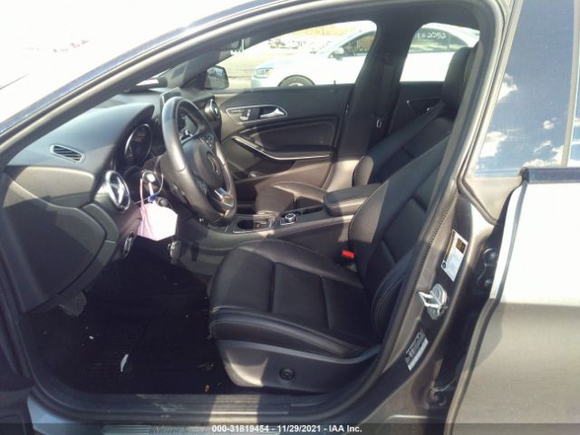 Photo 4 VIN: WDDSJ4GB6JN581826 - MERCEDES-BENZ CLA 