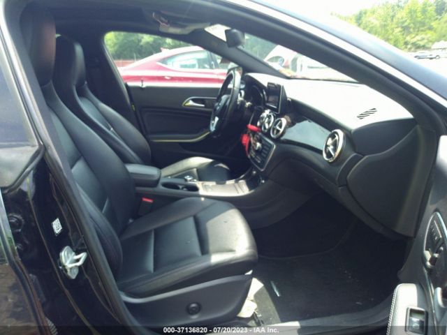 Photo 4 VIN: WDDSJ4GB7EN158078 - MERCEDES-BENZ CLA 250 