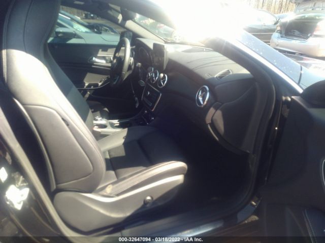 Photo 4 VIN: WDDSJ4GB7JN582127 - MERCEDES-BENZ CLA 