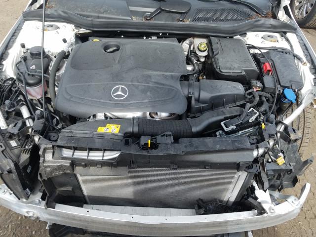 Photo 6 VIN: WDDSJ4GB7KN746168 - MERCEDES-BENZ CLA 