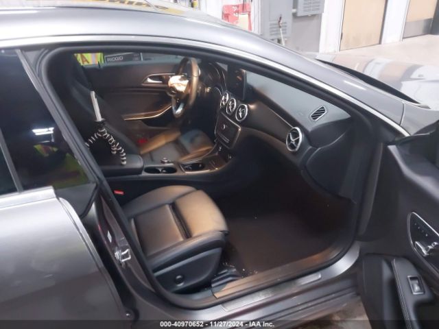 Photo 4 VIN: WDDSJ4GB8JN630203 - MERCEDES-BENZ CLA-CLASS 