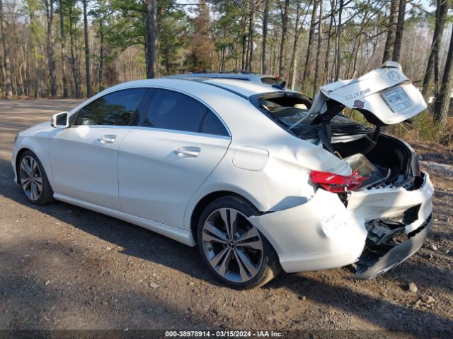 Photo 2 VIN: WDDSJ4GB9KN724981 - MERCEDES-BENZ CLA 250 