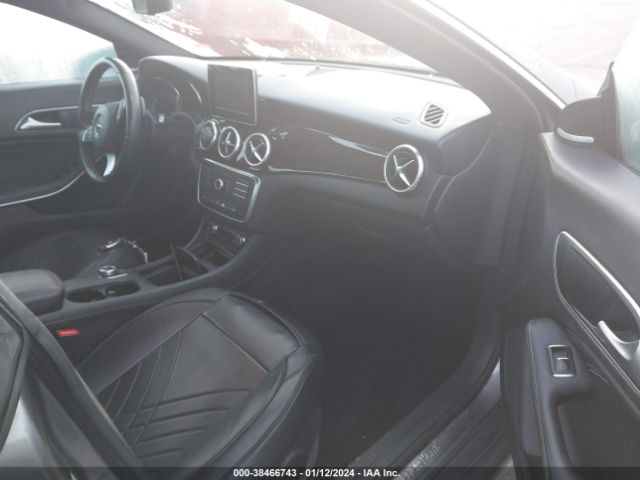 Photo 4 VIN: WDDSJ4GBXGN293171 - MERCEDES-BENZ CLA 250 