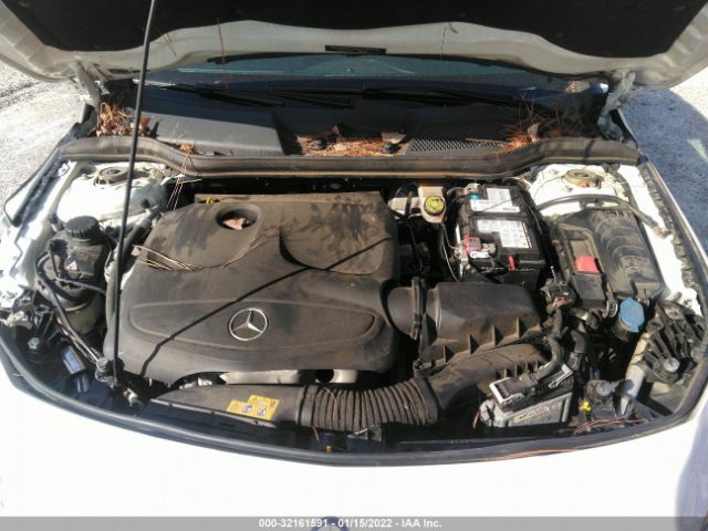 Photo 9 VIN: WDDSJ4GBXGN305996 - MERCEDES-BENZ CLA 