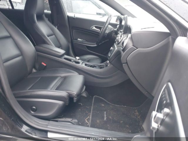 Photo 4 VIN: WDDSJ4GBXHN405386 - MERCEDES-BENZ CLA-CLASS 