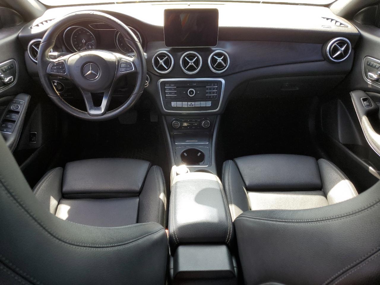 Photo 7 VIN: WDDSJ4GBXJN523508 - MERCEDES-BENZ CLA-KLASSE 